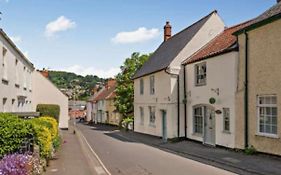 Carpenters Cottage Quirky Home Seaside Town