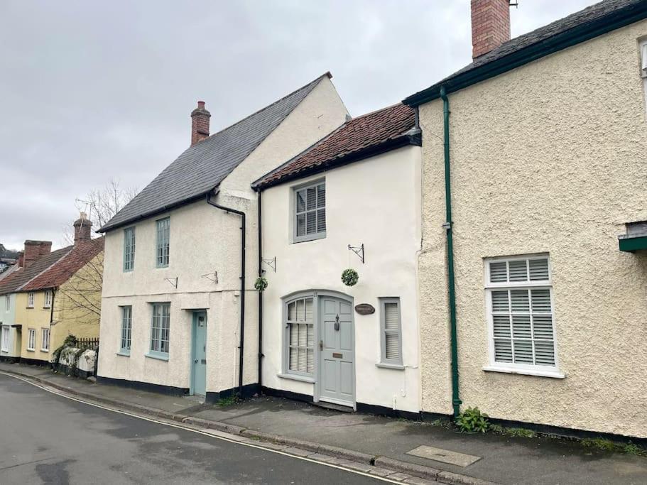 Carpenters Cottage Quirky Home Seaside Town Minehead Exterior photo