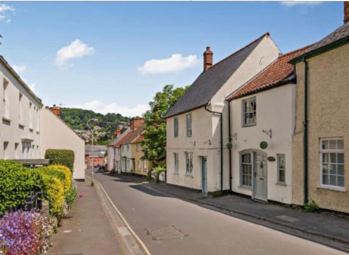 Carpenters Cottage Quirky Home Seaside Town Minehead Exterior photo